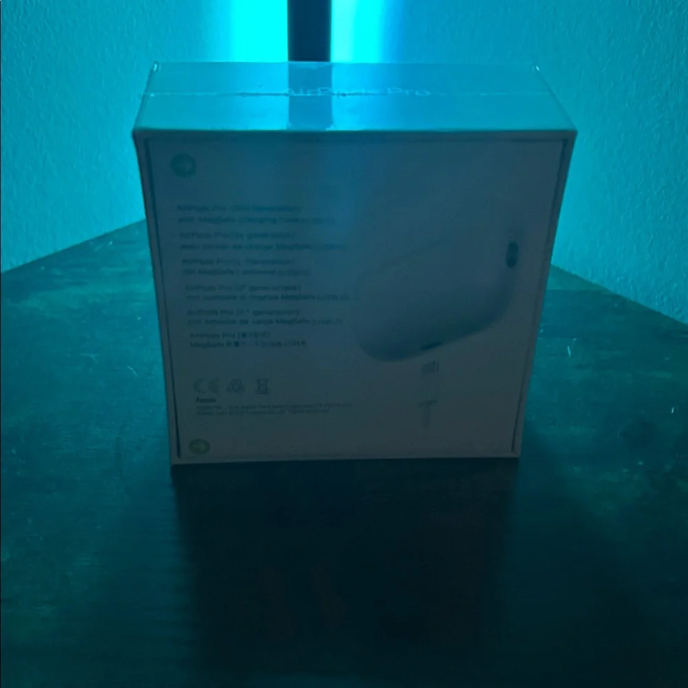 White Wireless Earbuds